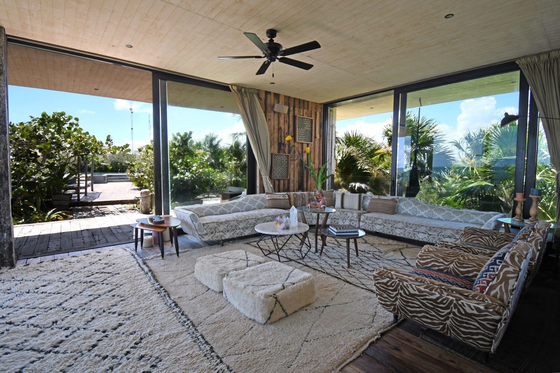 Casa Sastran — Sala